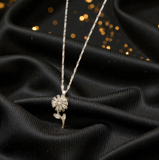 Collar "Florecer Plateado"