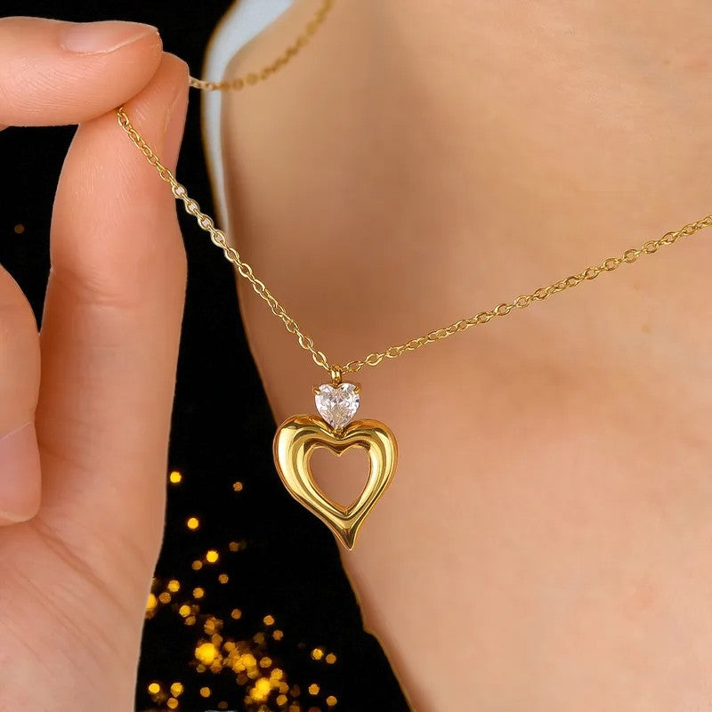 Conjunto - Collar/Aretes Brillo Sobre Corazon Dorado / Glitter on Gold Heart