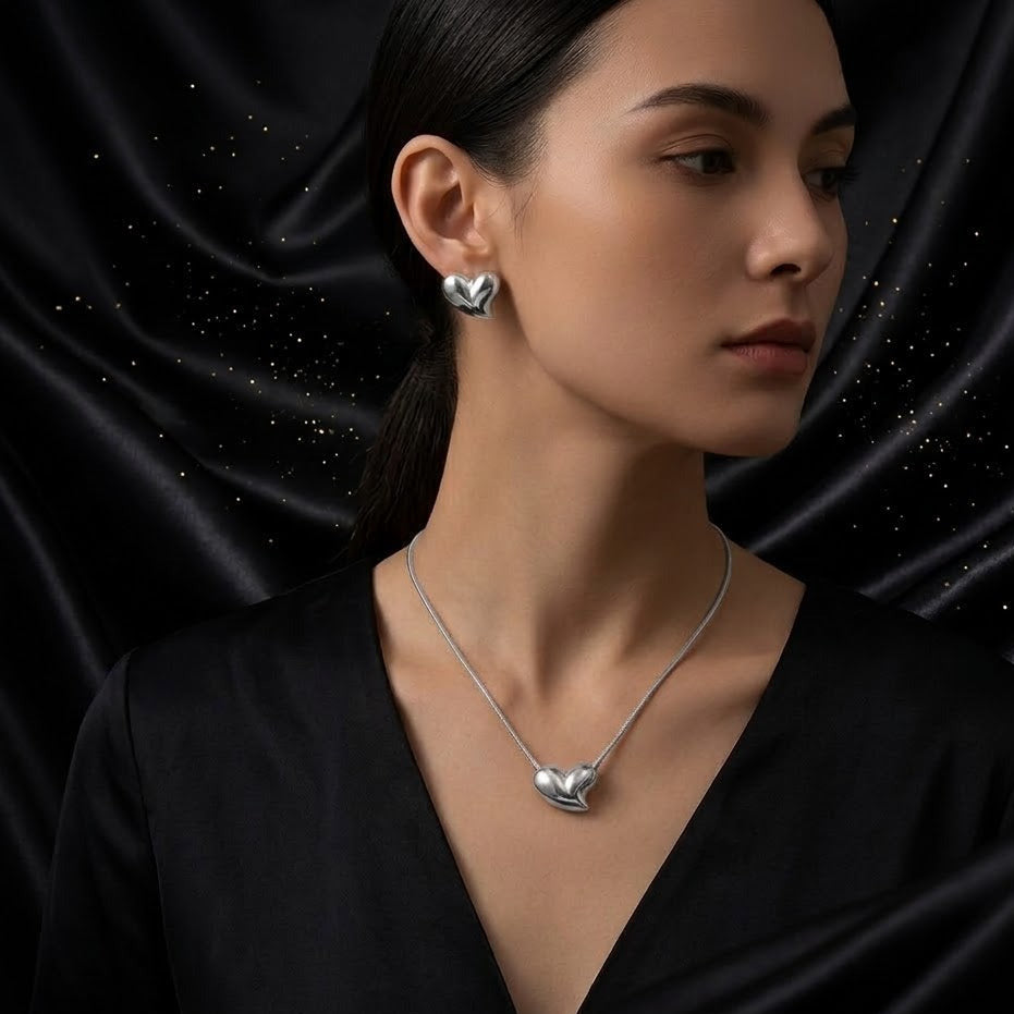 Conjunto - Collar/Aretes Un Alma Plateada / One Soul