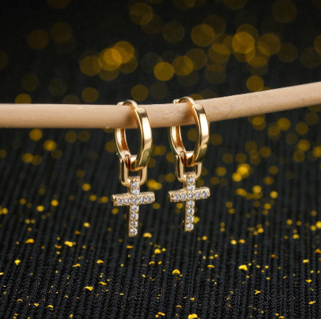 Aretes Dorados "Cruz Lumina"
