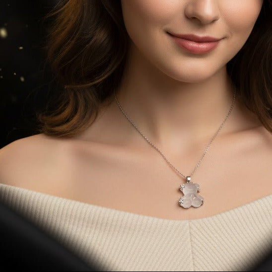 Collar Plateado "Osito Translucido"