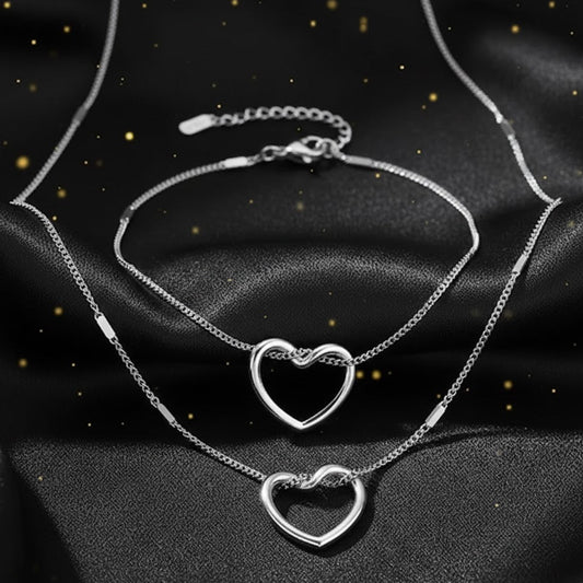 Conjunto Plateado de 2 piezas "Marco de Corazon"