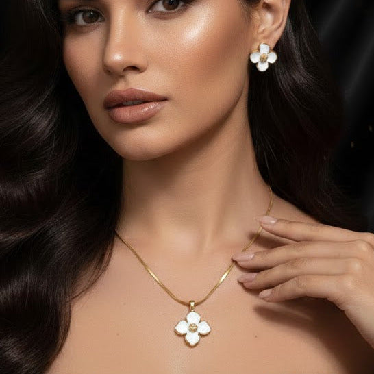 Conjunto Dorado - Blanco "Petalos Flora"