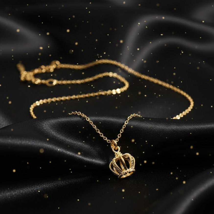Collar Dorado "Corona del Rey"
