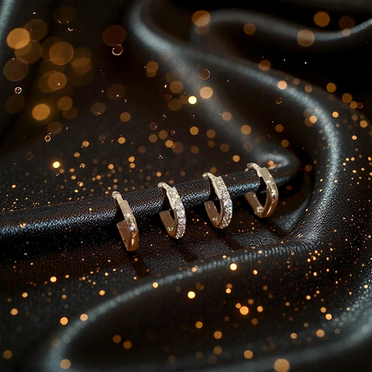 Arracadas Huggies Geométricas con Circonias en Oro/Plata