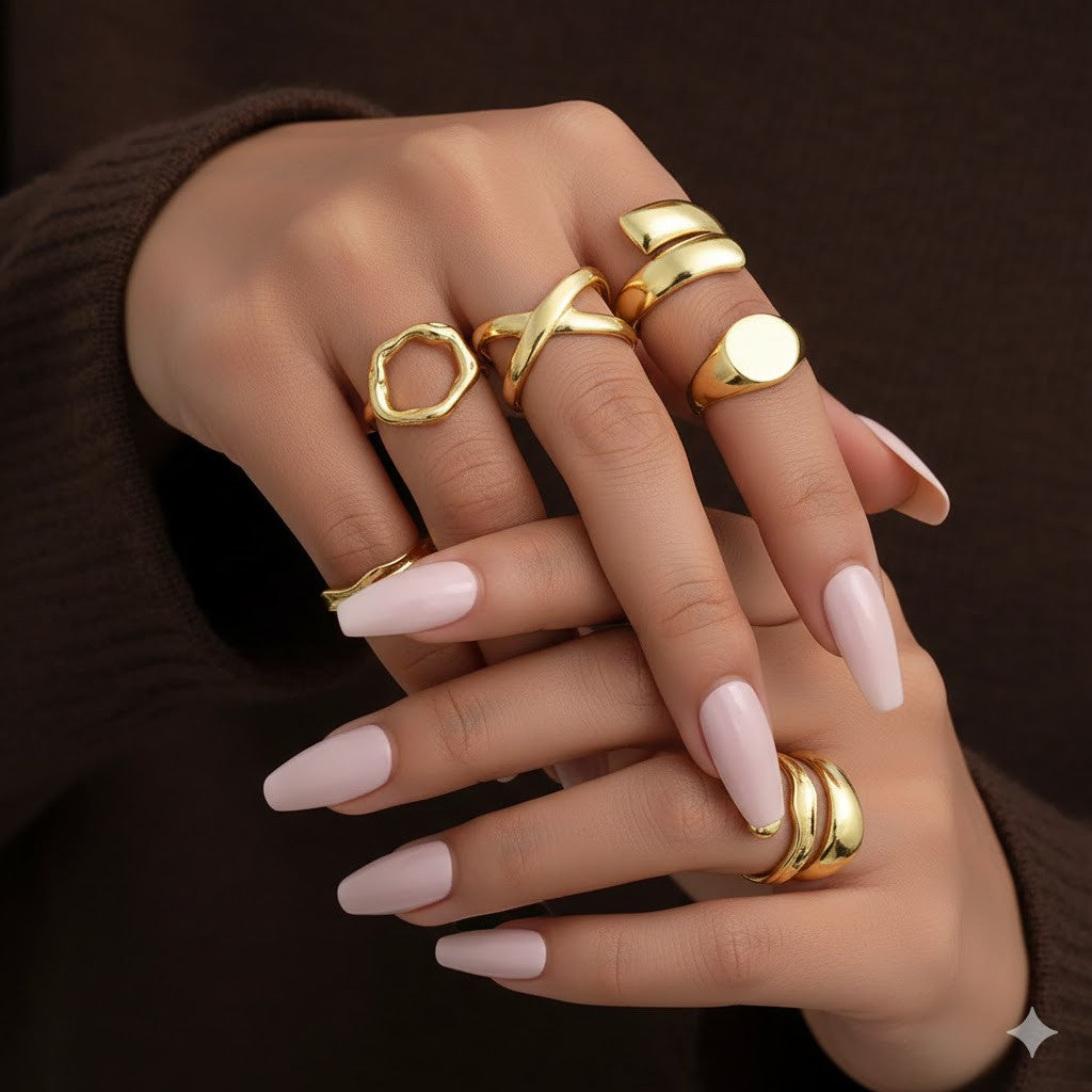 Set Dorado de 6 Anillos "Influencer"