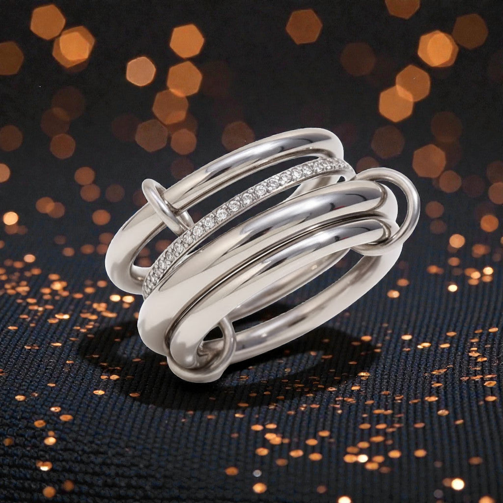 Anillo Plateado "Herencia" de 4 capas