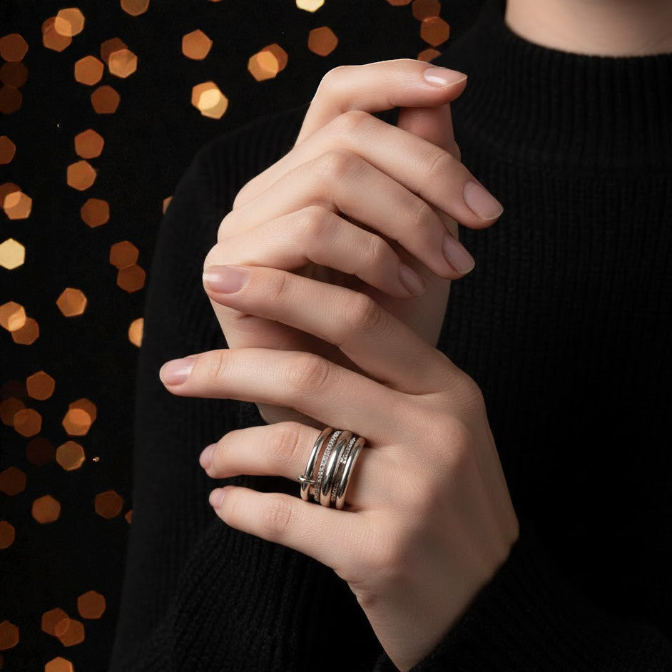 Anillo Plateado "Herencia" de 4 capas