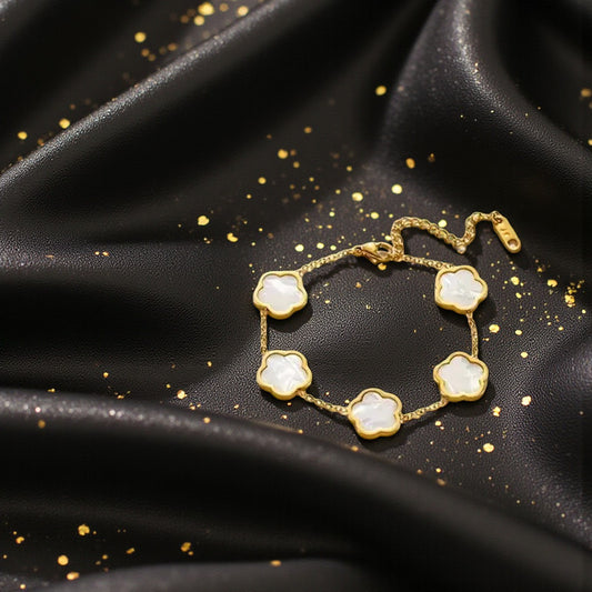 Pulsera Dorada Blanca "Nexo Lucky"