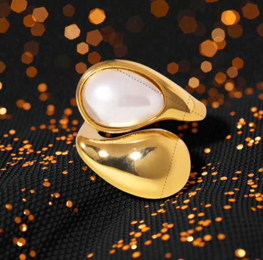Anillo "Encuentro" Dorado Blanco Perla