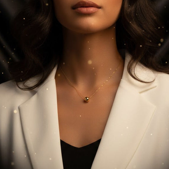 Collar Dorado "Esfera de Luz"