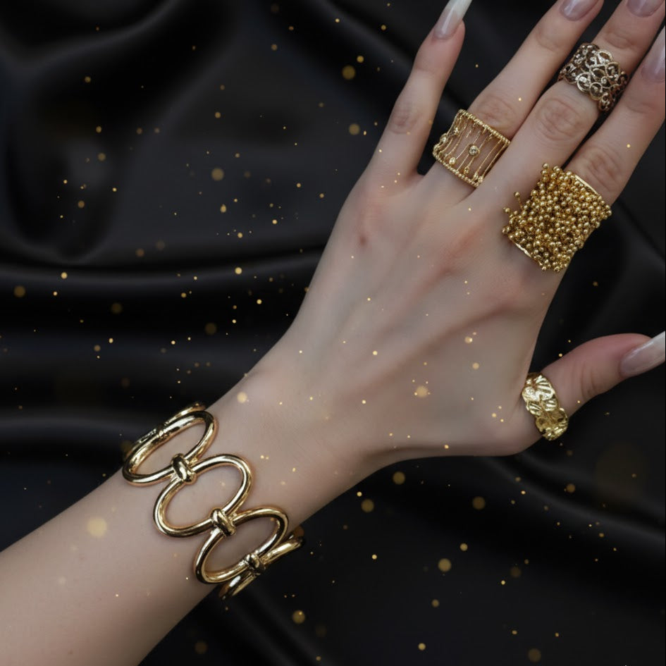 Brazalete Dorado "Nexo"