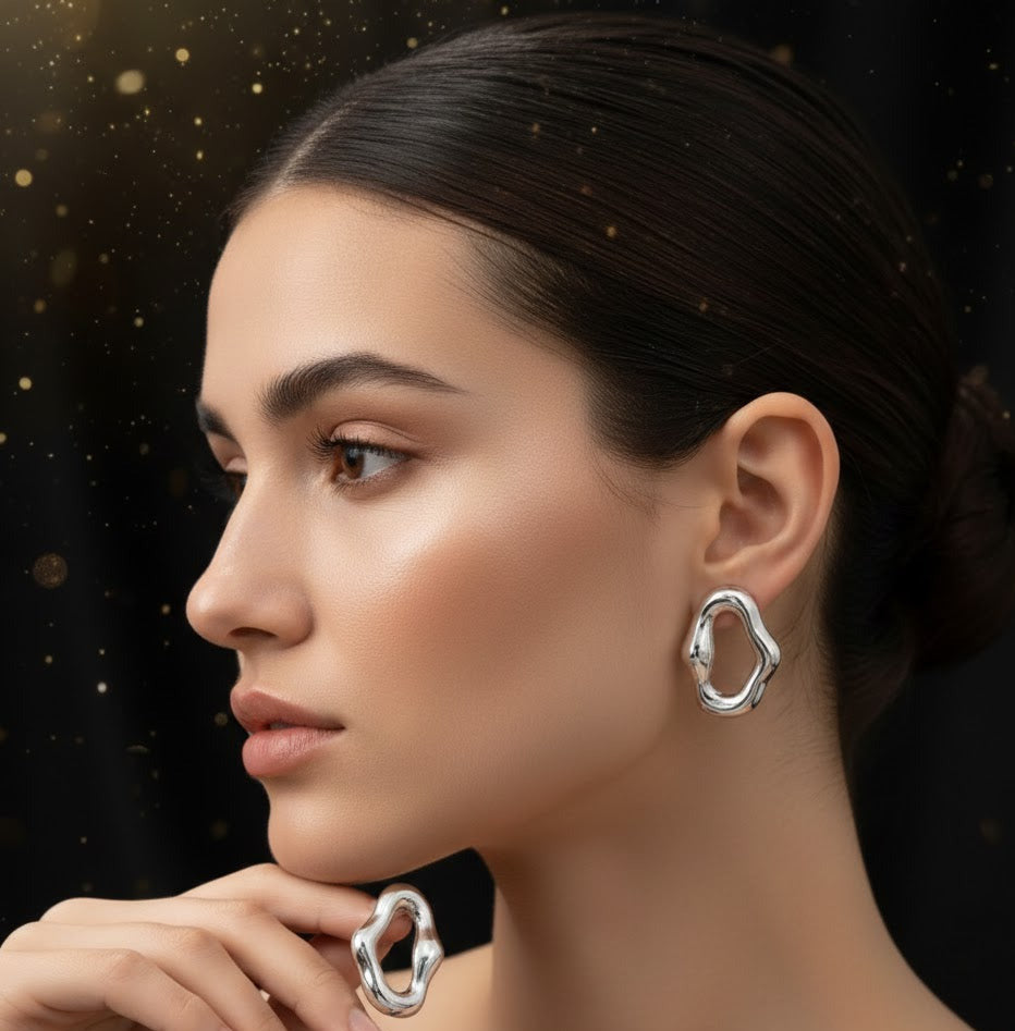 Aretes Plateados "Aura Ripple" en Acero Inoxidable
