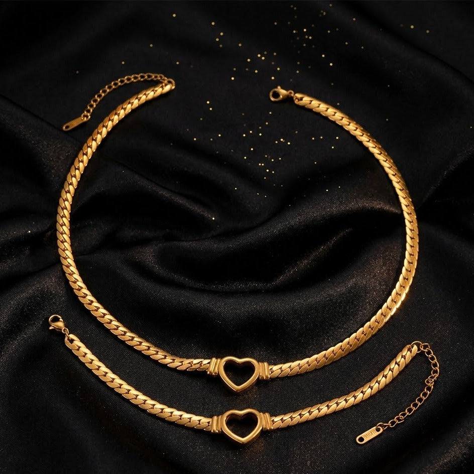 Conjunto Dorado 2 Piezas "Corazon Chesed"